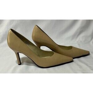 BANDOLINO POINTED TOE STILETTO HEEL PUMPS SHOES TAUPE TAN 8 M - EXCELLENT COND.